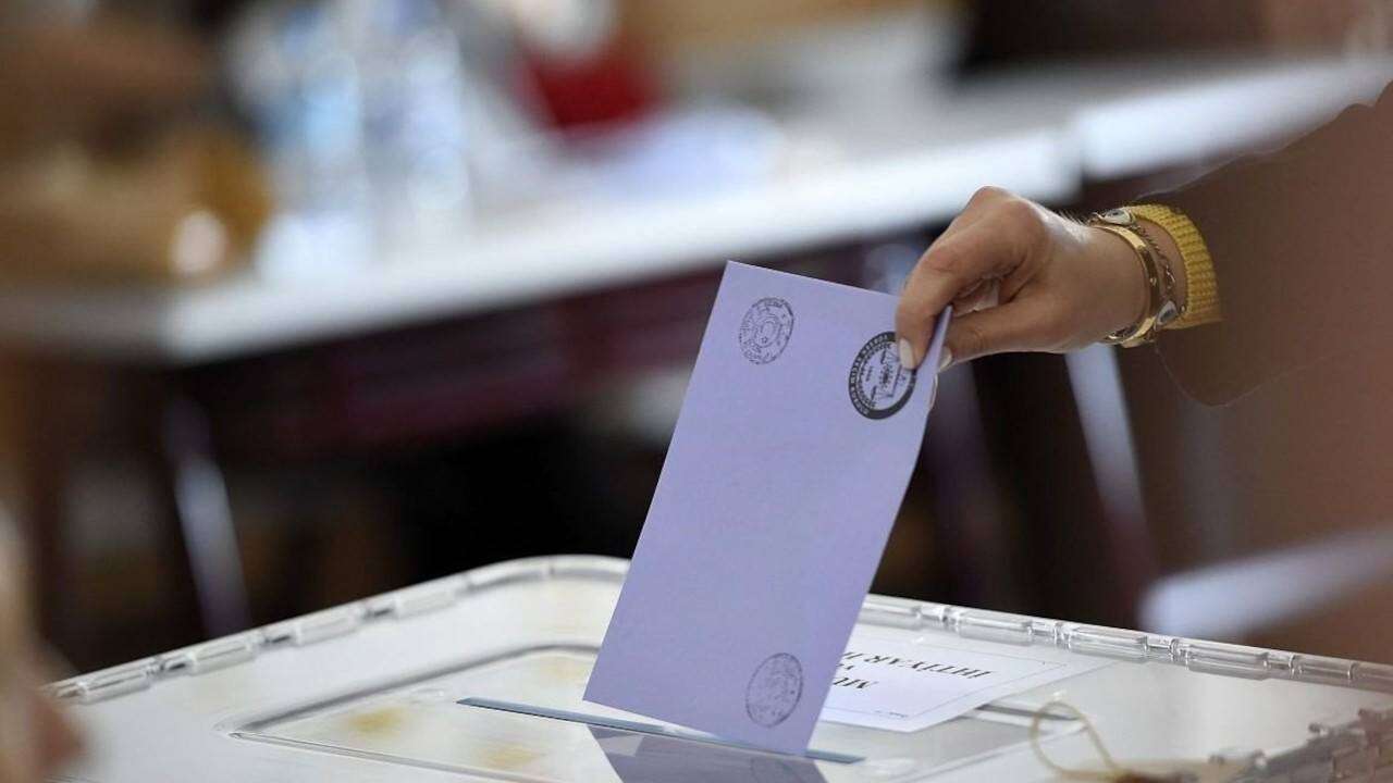 Makas iyice açıldı, 'Bu pazar seçim olsa' anketinde ezber bozan sonuç: AK Parti ile Yeni Parti arasındaki fark belli oldu! 3